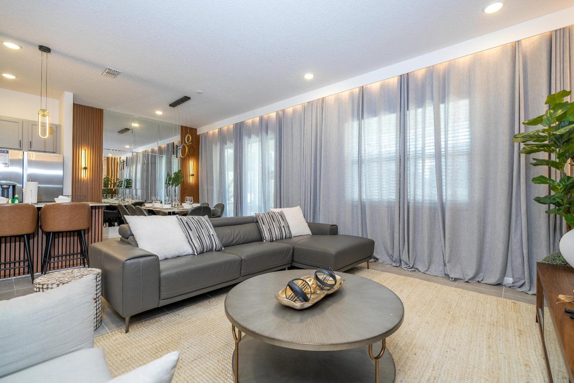 Brand New Elegance At Paradiso 6086 Orlando